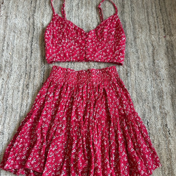 Princess Polly Red Pink Floral Ruffled Two Piece Summer Vacation Set Size 0 - Picture 2 of 5